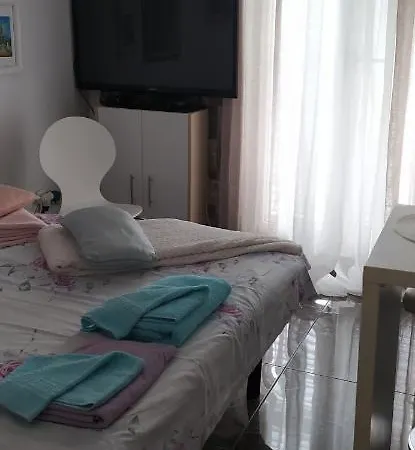 Nina Apartman
